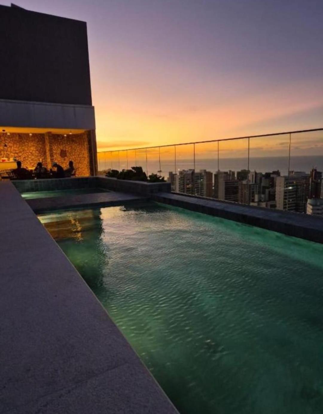 Apartment No 27º Andar Recem Inaugurado No Class Meireles!!!