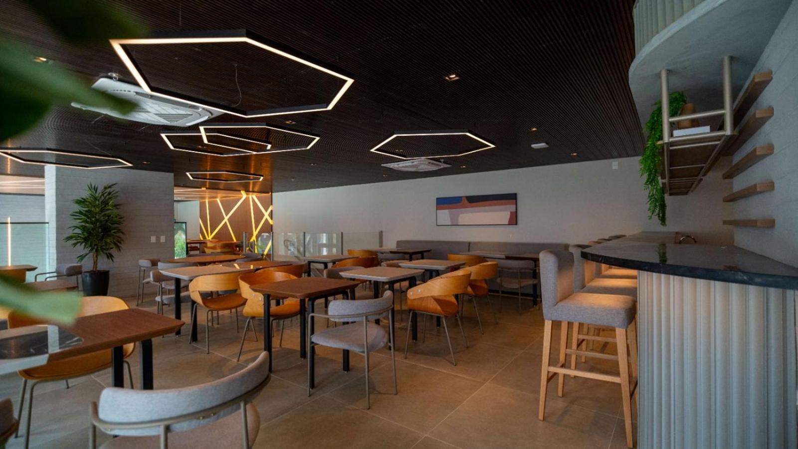 Apartment No 27º Andar Recem Inaugurado No Class Meireles!!!
